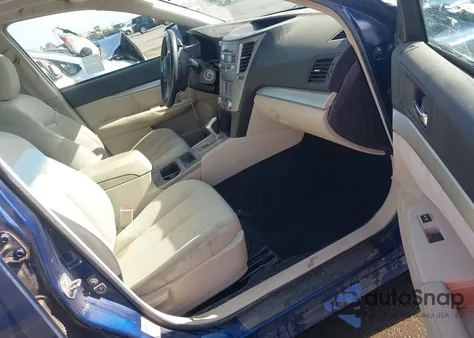 2010 Subaru Legacy 2.5I Premium из США, поврежденный, VIN 4S3BMBE68A3227197